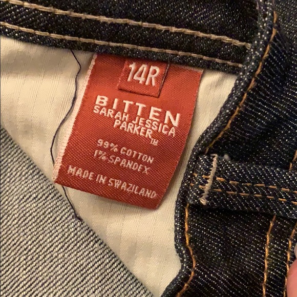 4 pairs of pants!!! - Picture 5 of 5